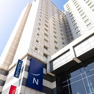 ibis-poznan-centrum.poznan-hotels.com/